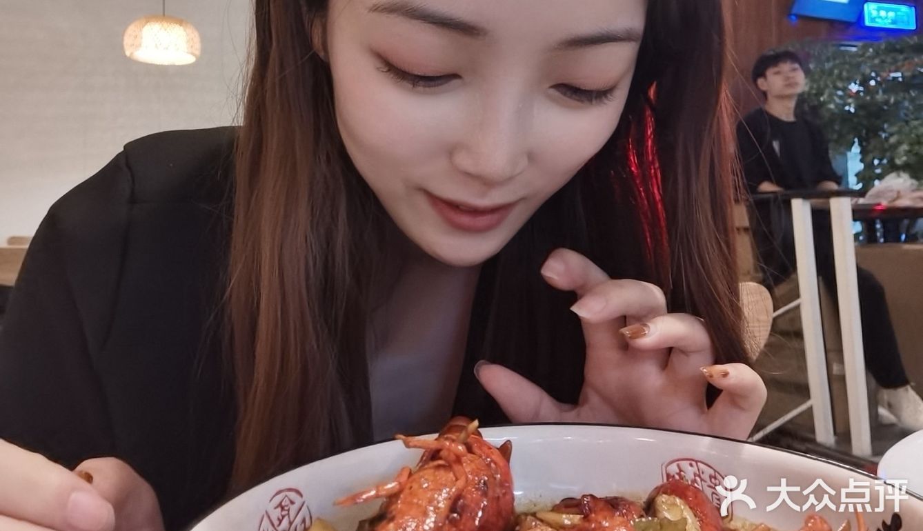 龙虾和烧烤吃到尽兴才是真正的夜宵
