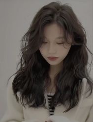 -十六番发型师事务所