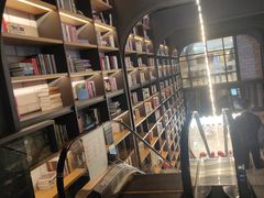 -CGV影城(滨江天街IMAX店)