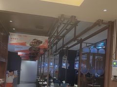 -阿瓦山寨·湘菜现炒·剁椒鱼头王(咸阳总店)