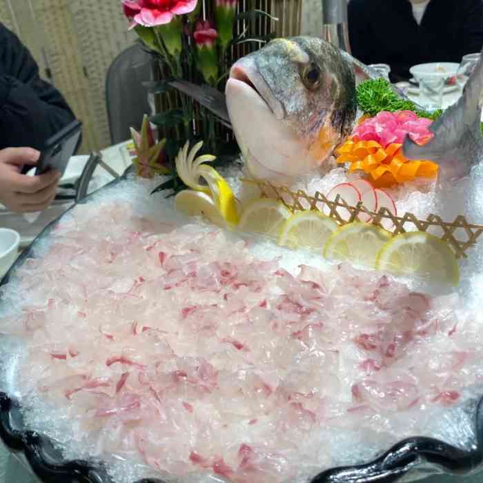 渔意如意·私厨店-"挺好吃的 特别是排骨 服务也不错 赞.