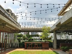 -ROAST coffee & eatery