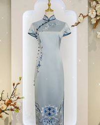 -租旗袍租礼服馆