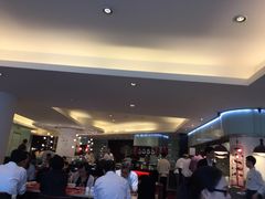 等位区-亮马河饭店翠雅咖啡厅