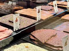 -Laderach 莱德拉(上海环贸iapm店)