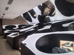 -涨巢·潮玩水疗局