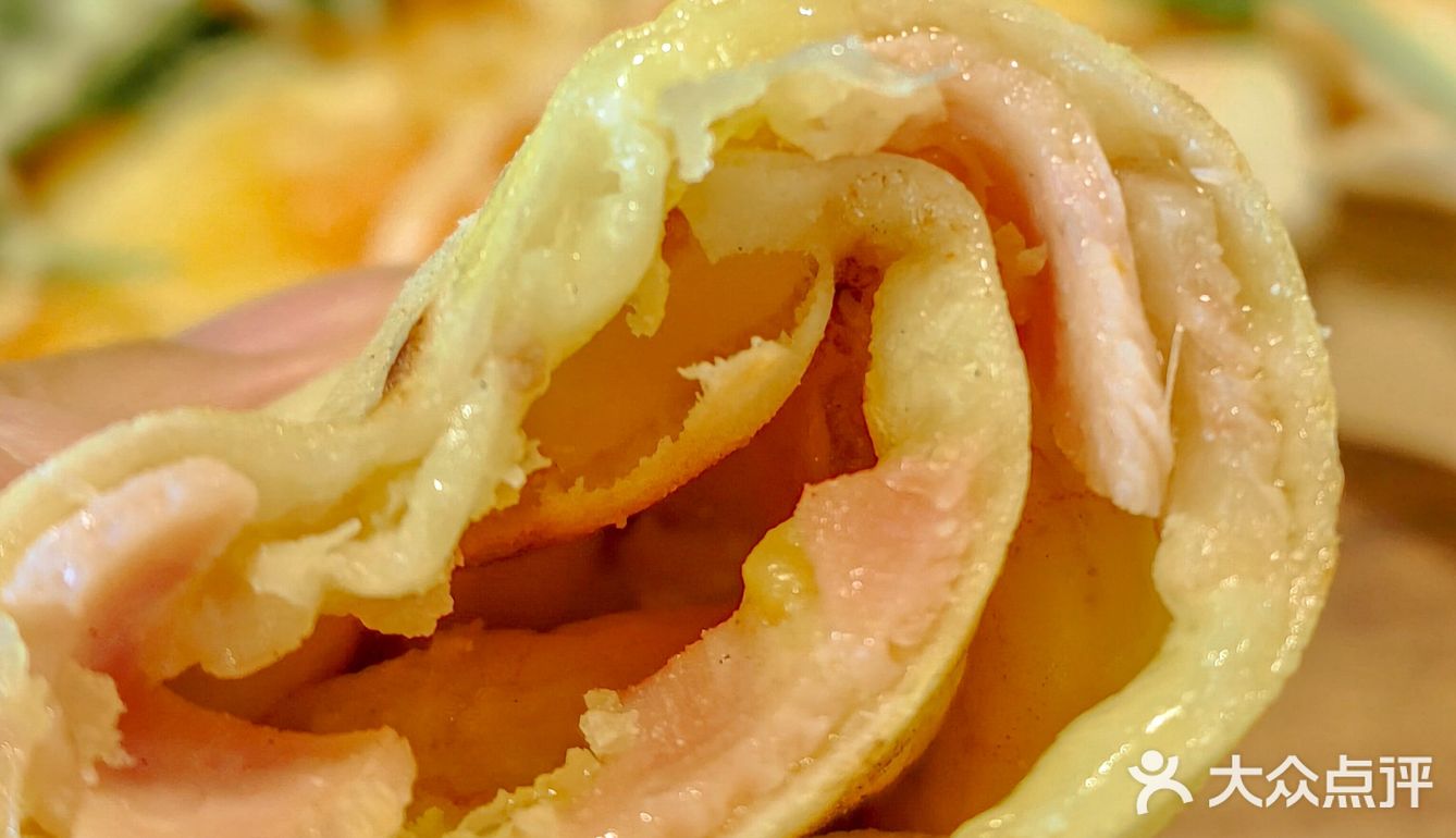 广州探店｜这家披萨黑金店太酷了吧📸 