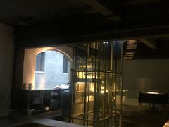 -穹六人间 people 6(岳阳路店)