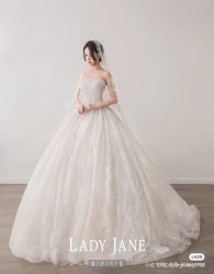-Lady  Jane高端婚纱礼服馆