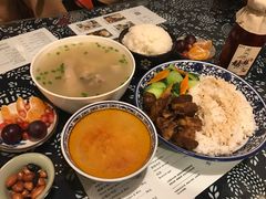 -蜗牛小馆醉乡民谣云南菜(惠新西里店)