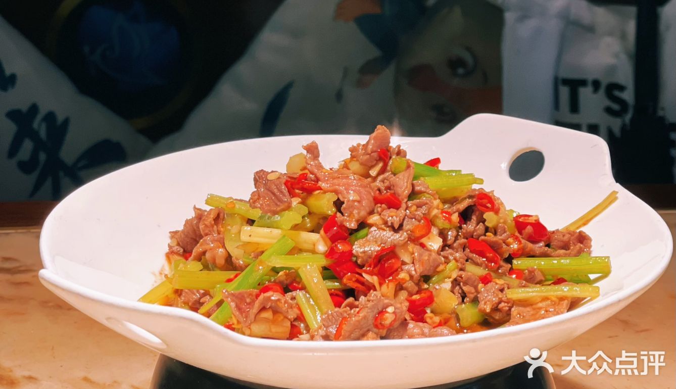 ‼️连锁湘菜品牌👉来佬麻雀吃夏天专属小龙虾🦞