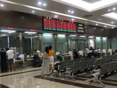 -房地产交易中心-停车场