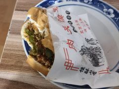 -老字号杨坡红油米线腊汁肉夹馍(东四道巷店)