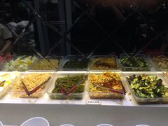 -重庆德庄火锅(体育中心店)
