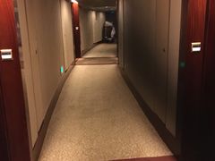 -深圳富苑皇冠假日套房酒店
