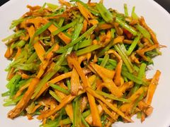 -柒园·三十年创意杭帮菜(龙湖滨江天街店)