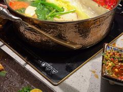 -花眷·私房火锅(花半里万达店)