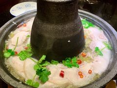 酸菜五花肉-百味源炭火烤翅 ·夜市大排档(酒仙桥店)