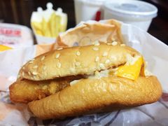 香脆鳕鱼堡-汉堡王(徐汇绿地缤纷店)