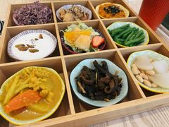 -轻蔬不用等·素食(江苏路店)