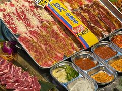 -哈哈碳都·牛肋条无限自助烤肉(台江万达店)