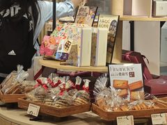 -CARINO BAKERY&CAFE(人广来福士店)