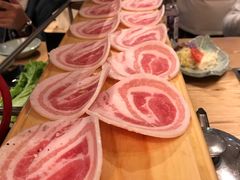 一米长盘猪五花-犟牛家·榴莲烤肉(五棵松店)