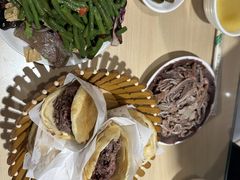 -闫家驴肉老店(华电一校店)