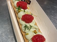 开心果树莓拿破仑-黑草莓(重庆路店)