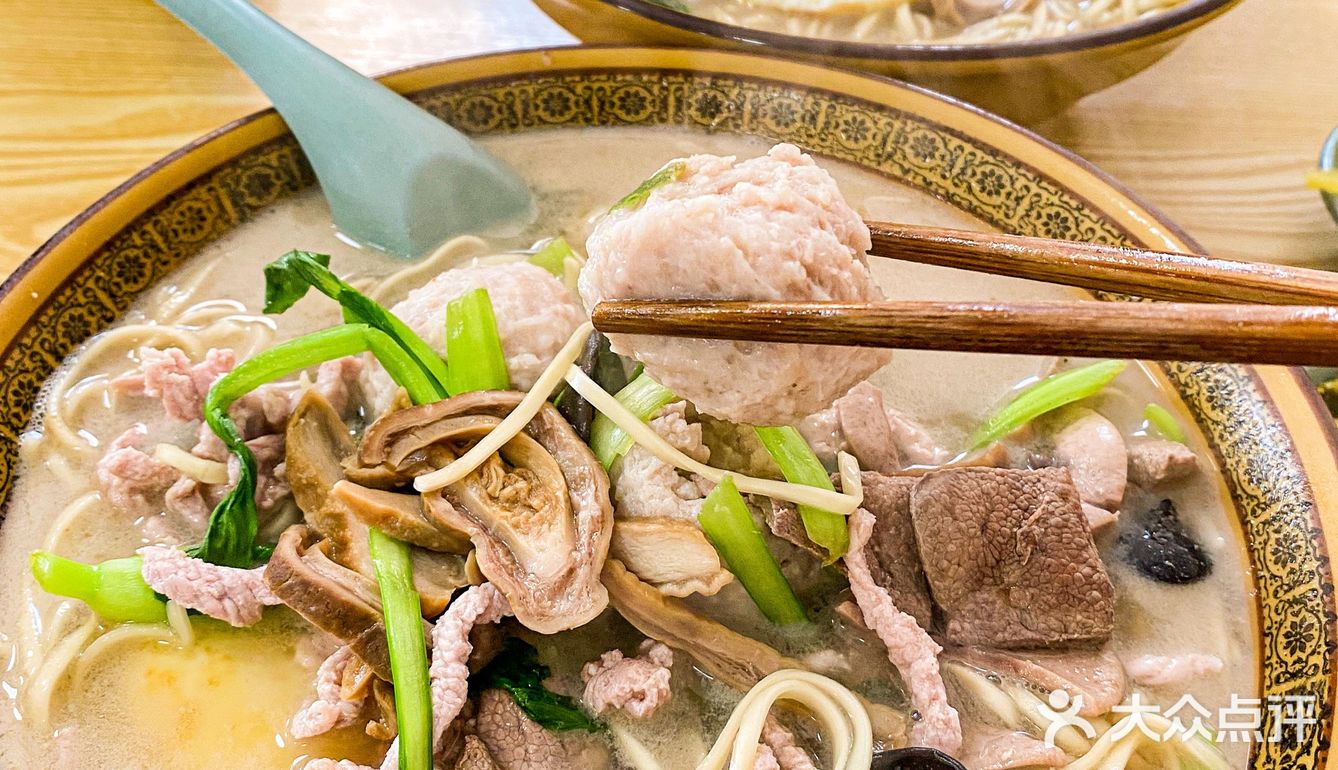 来六合一定要吃的腰肚面 20r超大一碗料超足