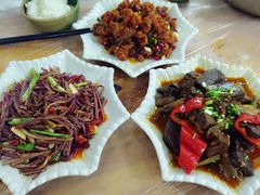 -俊子饭店土家湘菜(凤凰古城店)