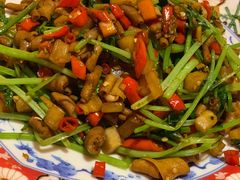 湖湘农家小炒肉-老乡村(南湖路店)