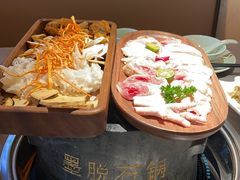 -野·大山里土鸡火锅(万科里店)