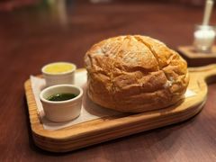 -恰餐厅及酒吧 CHAR Bar & Grill (北京丽都皇冠假日店)