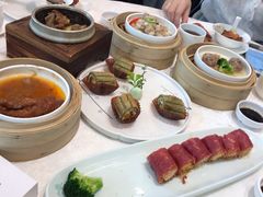 -希尔顿欢朋餐厅