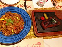黑松露牛肉炒饭-MR.ROCKY洛奇先生·西餐&酒吧(太古仓店)