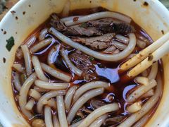-覃肥叔桂林米粉(粮道街店)