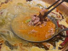 -洱火云南酸菜牛肉火锅(石景山当代商城店)