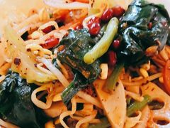 素拼-陈熹公民族美食文化餐厅(中华广场店)