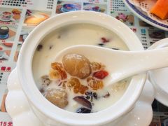 -广信牛奶甜品世家(台东店)