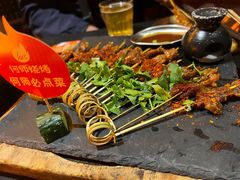 -何师烧烤Pro ·江湖川菜·小龙虾·精酿啤酒(太古里旗舰店)