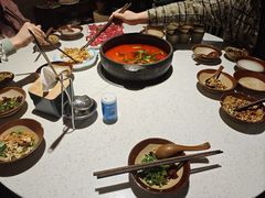 -贵府酸汤牛肉火锅·贵州老字号(飞山街店)
