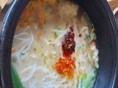 -勺子米线·云南传统小吃市集(四方街店)