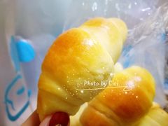 现烤牛角包-吉美诺烘焙(公园北路店)