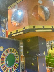 -太空学院儿童娱教乐园(中华广场店)