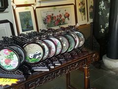 -卢福英苏绣制作中心(苏州平江历史文化街区店)