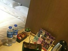 -铂逸梦秦酒店(横店梦幻谷店)