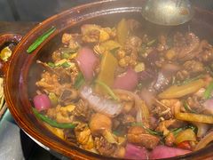 -胡须佬鸡煲四季火锅(海雅缤纷城店)