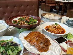 -梅利汴京烤鸭•开封豫菜地标店(东大街店)