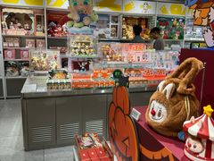 -泡泡玛特POPMART(上海环球港店)